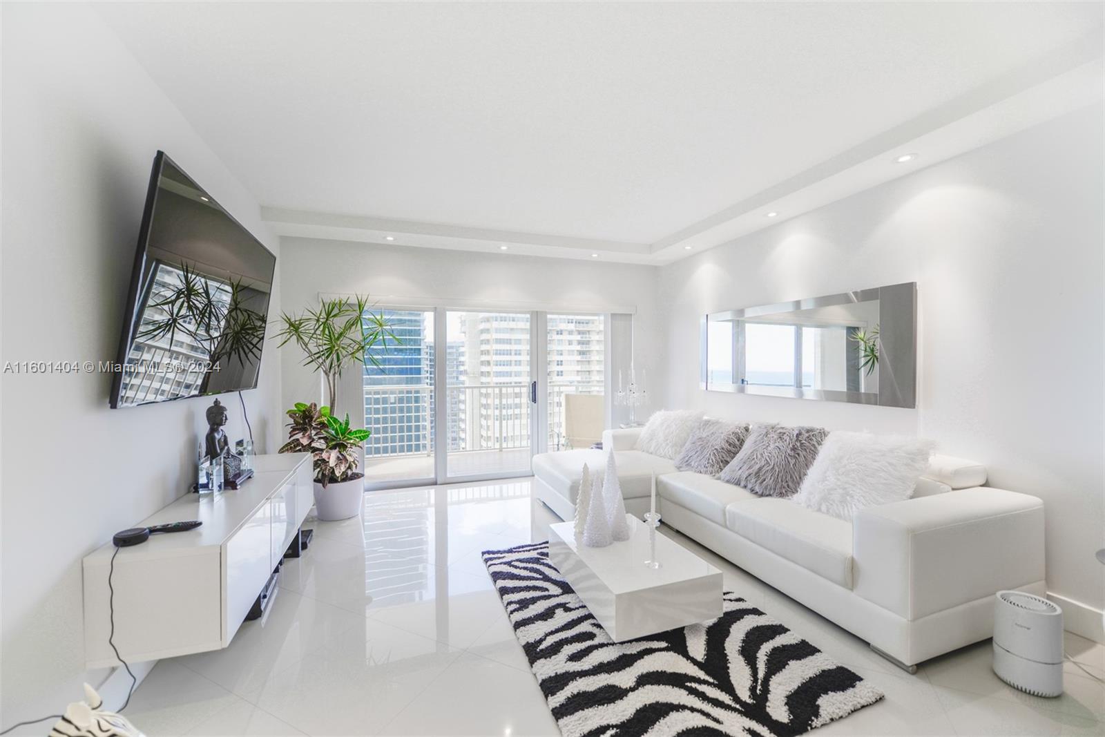 HEMISPHERES CONDO - Residential Lease