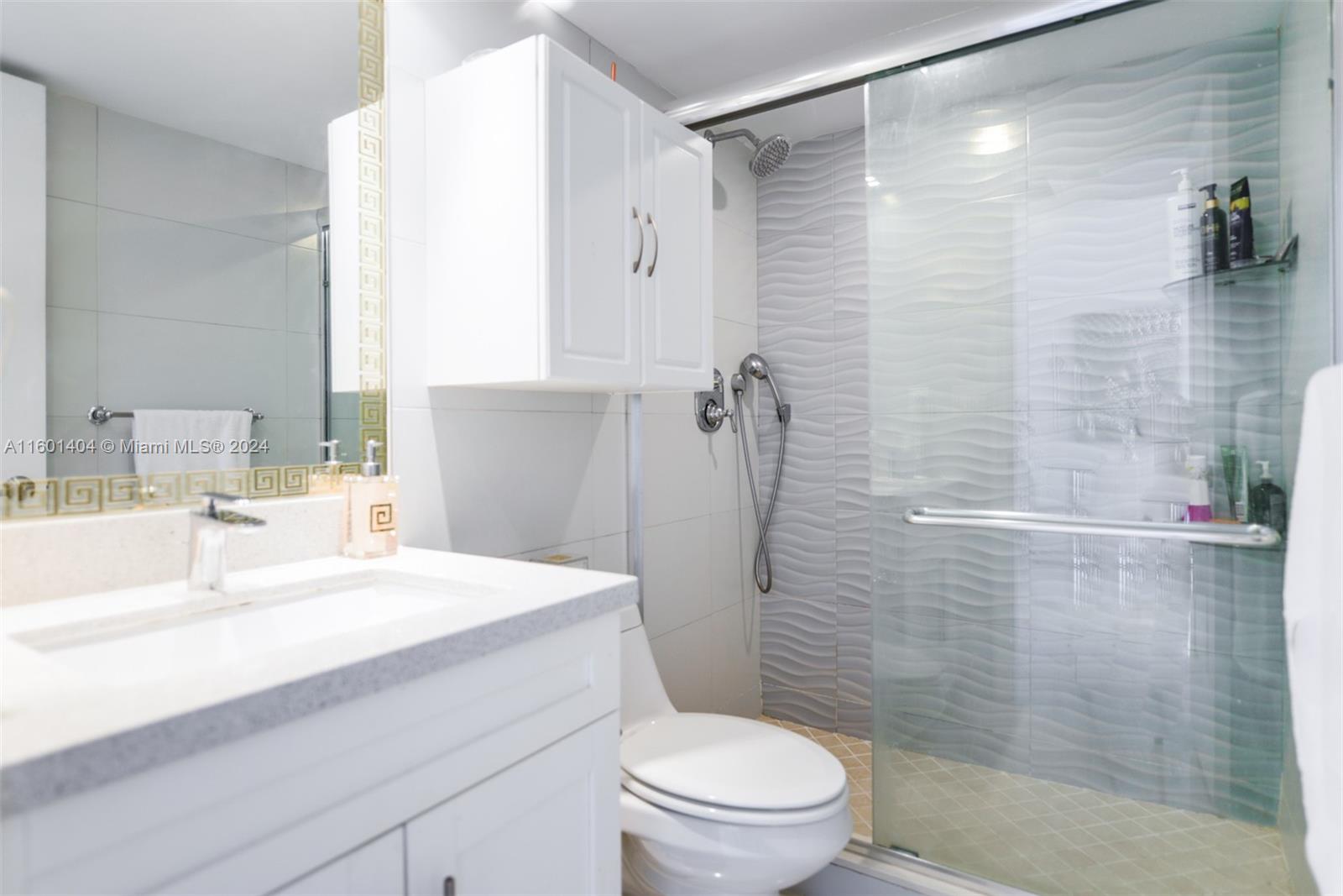 HEMISPHERES CONDO - Residential Lease