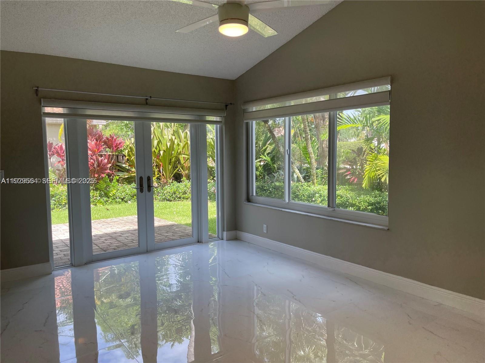 SUNSET COVE - Residential Lease