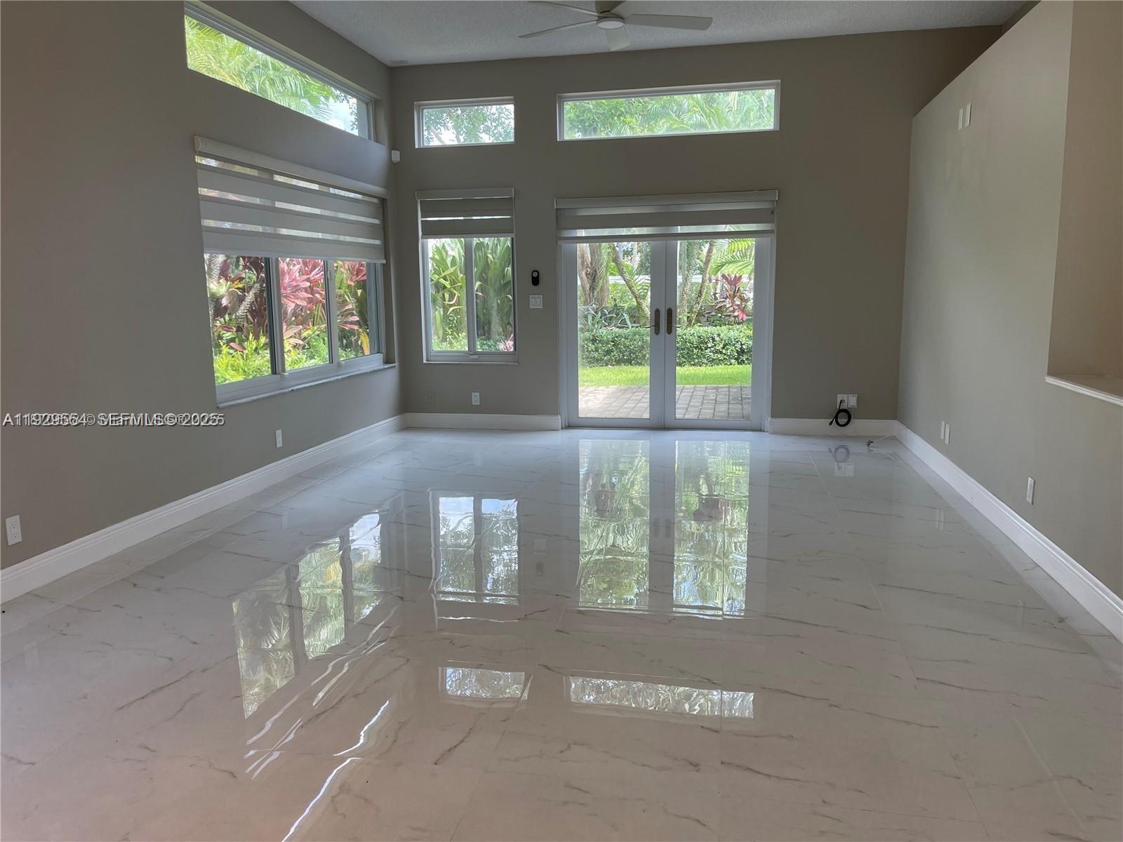 SUNSET COVE - Residential Lease