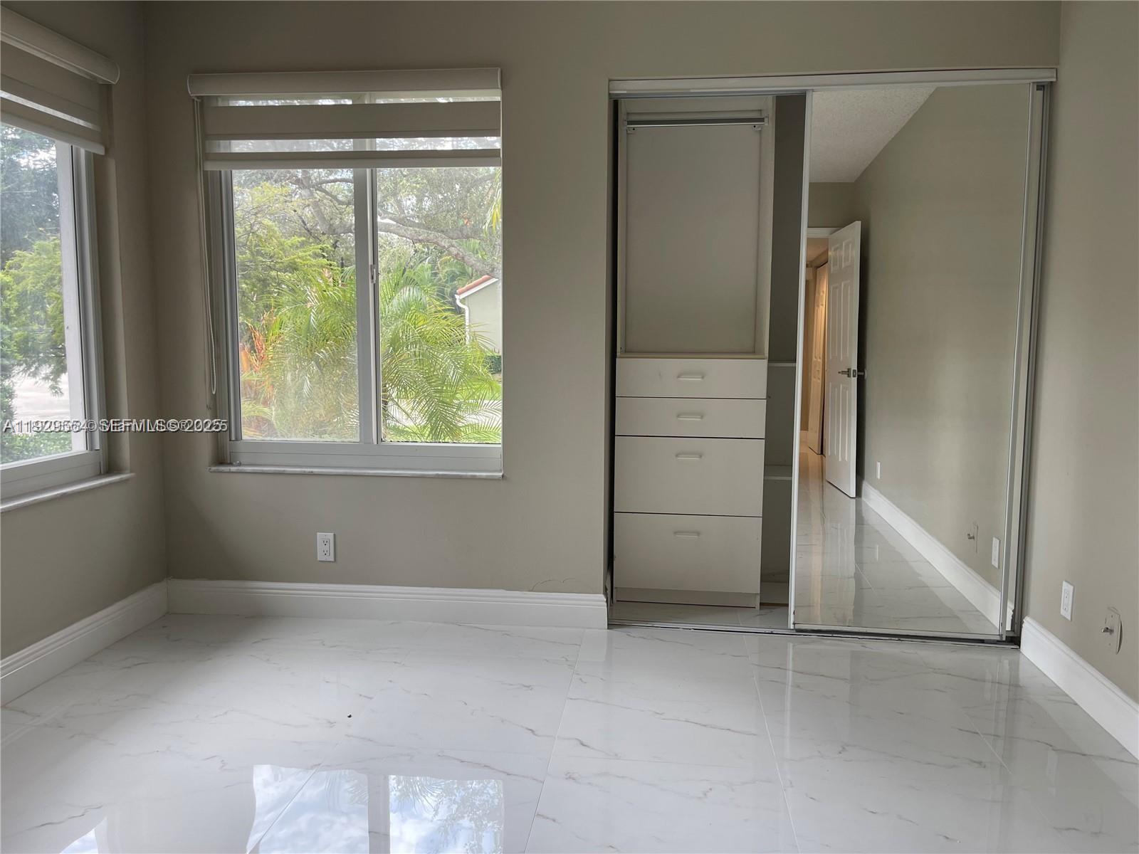 SUNSET COVE - Residential Lease