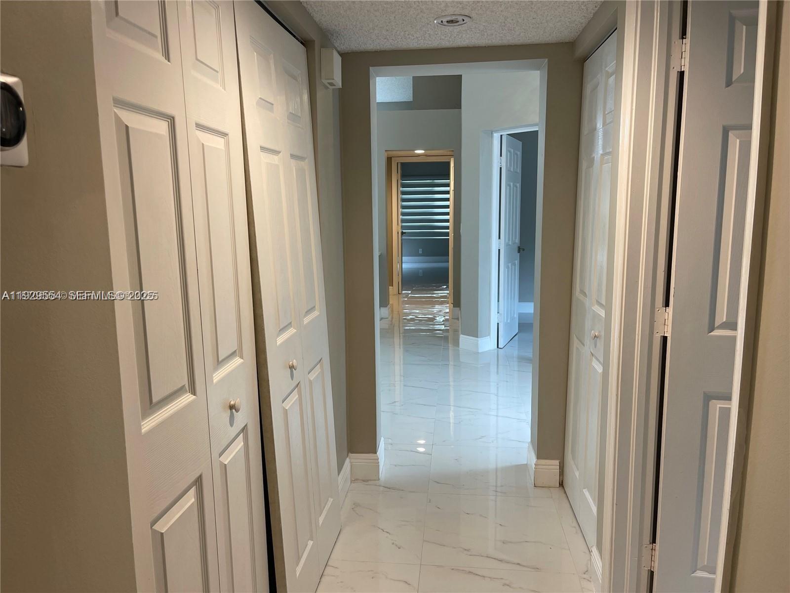 SUNSET COVE - Residential Lease