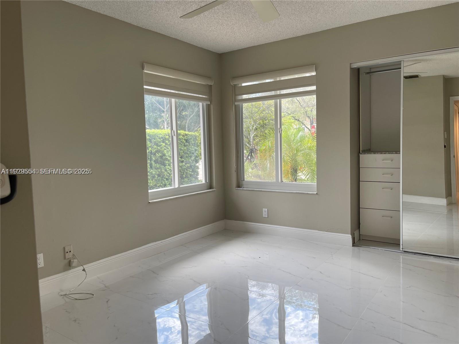 SUNSET COVE - Residential Lease