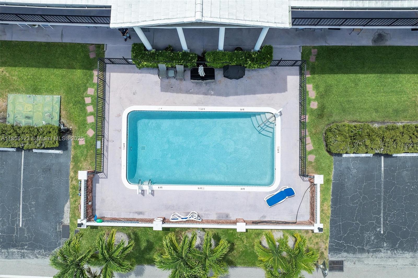 PARK RIDGE NORTH APTS CON - Residential