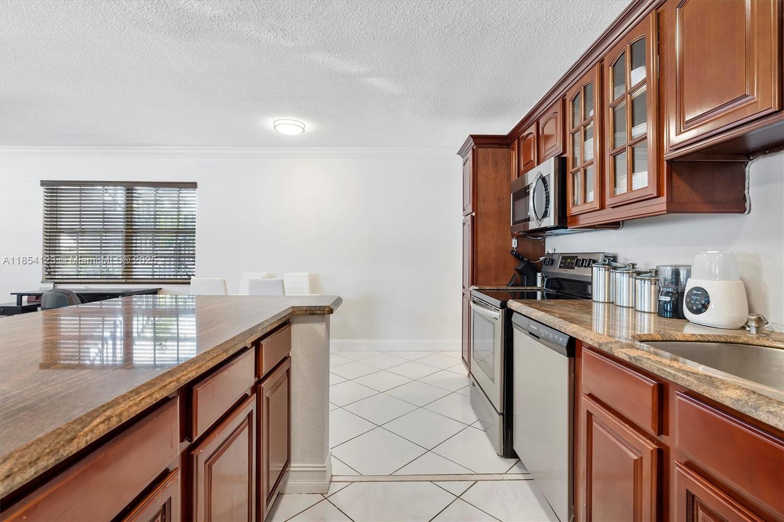 PARK RIDGE NORTH APTS CON - Residential