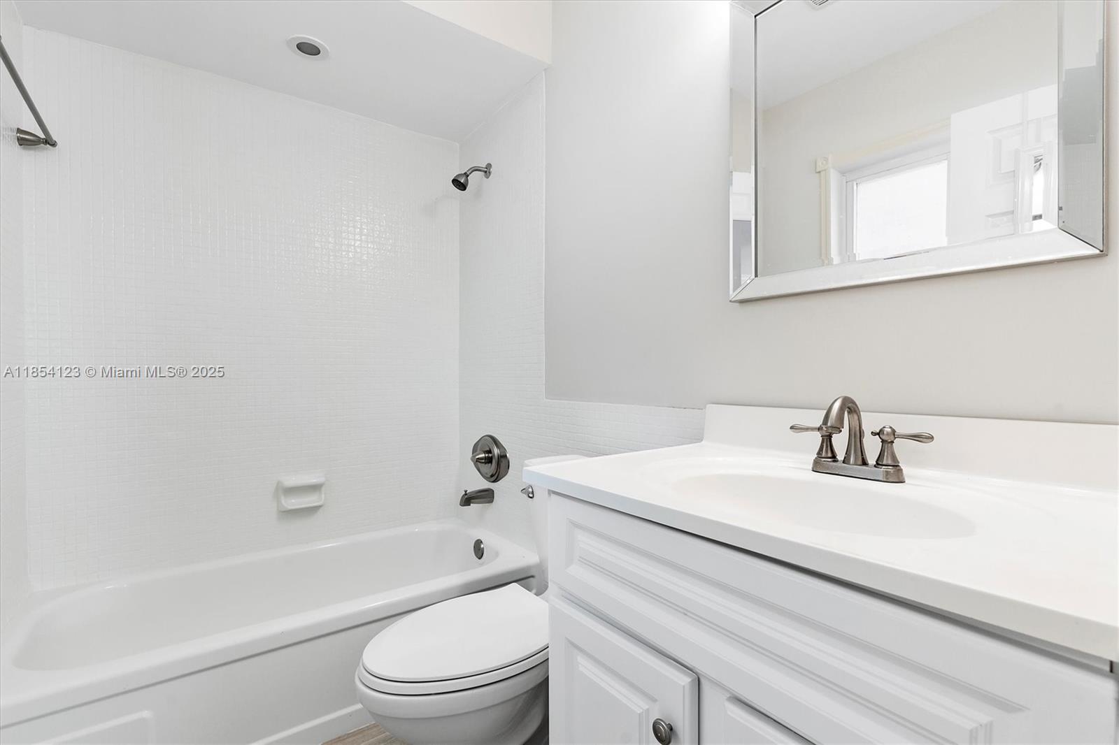 PARK RIDGE NORTH APTS CON - Residential