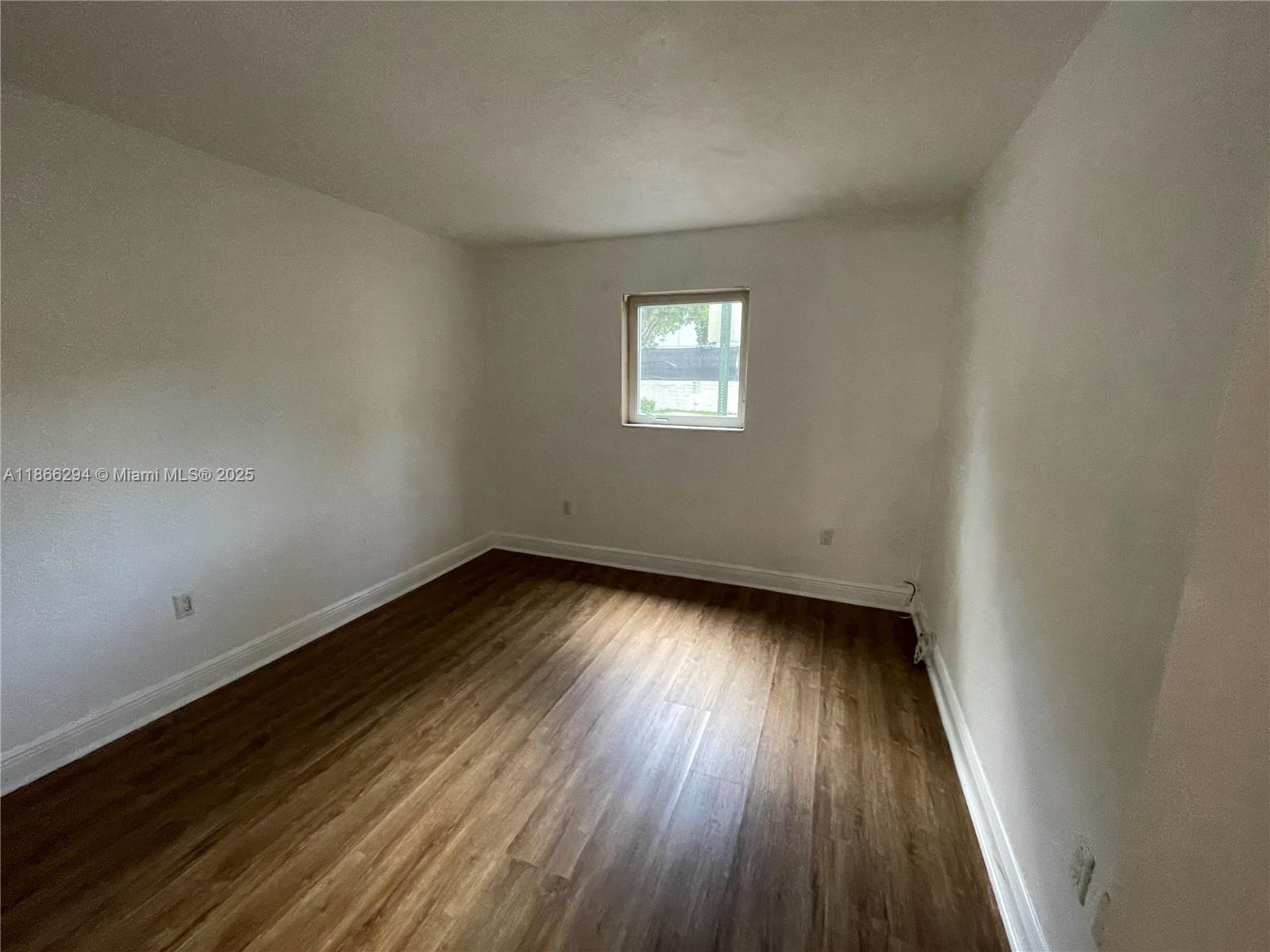 MONTEREY GARDENS OF PINEC - Residential Lease