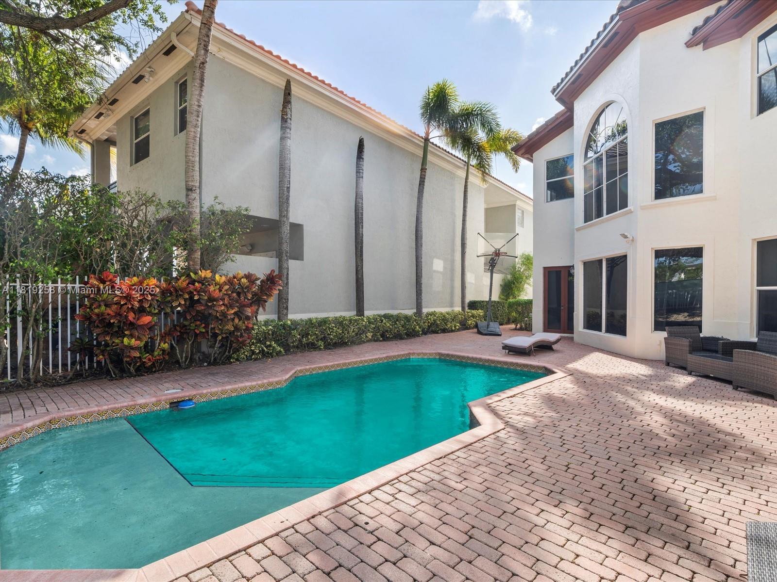 PRESIDENTIAL ESTATES SUB - Residential