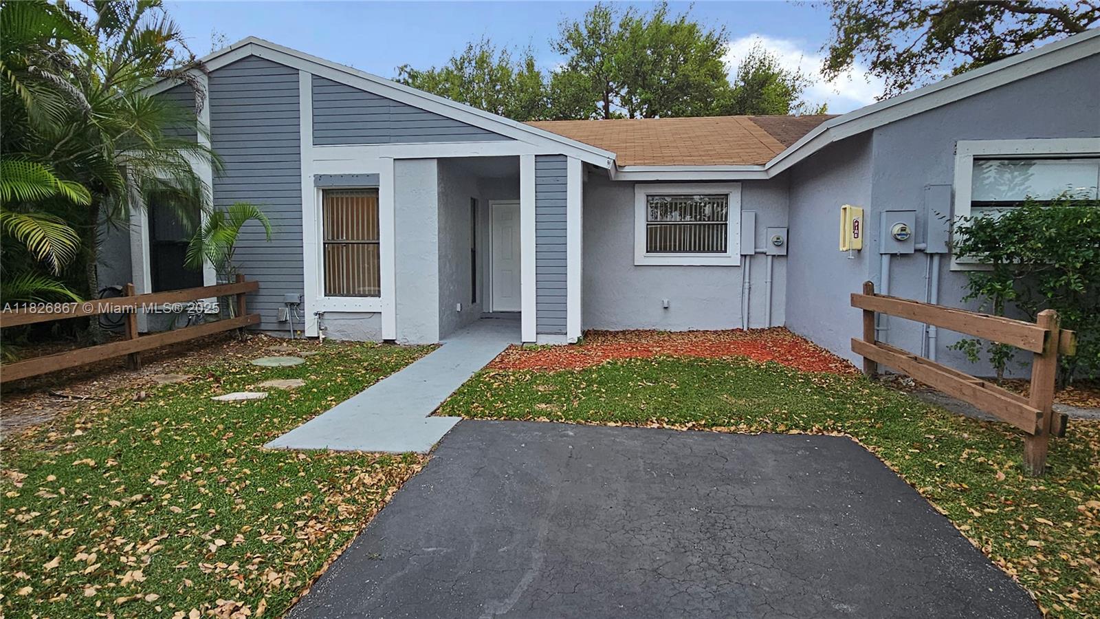 8048 NW 41st Ct 8048