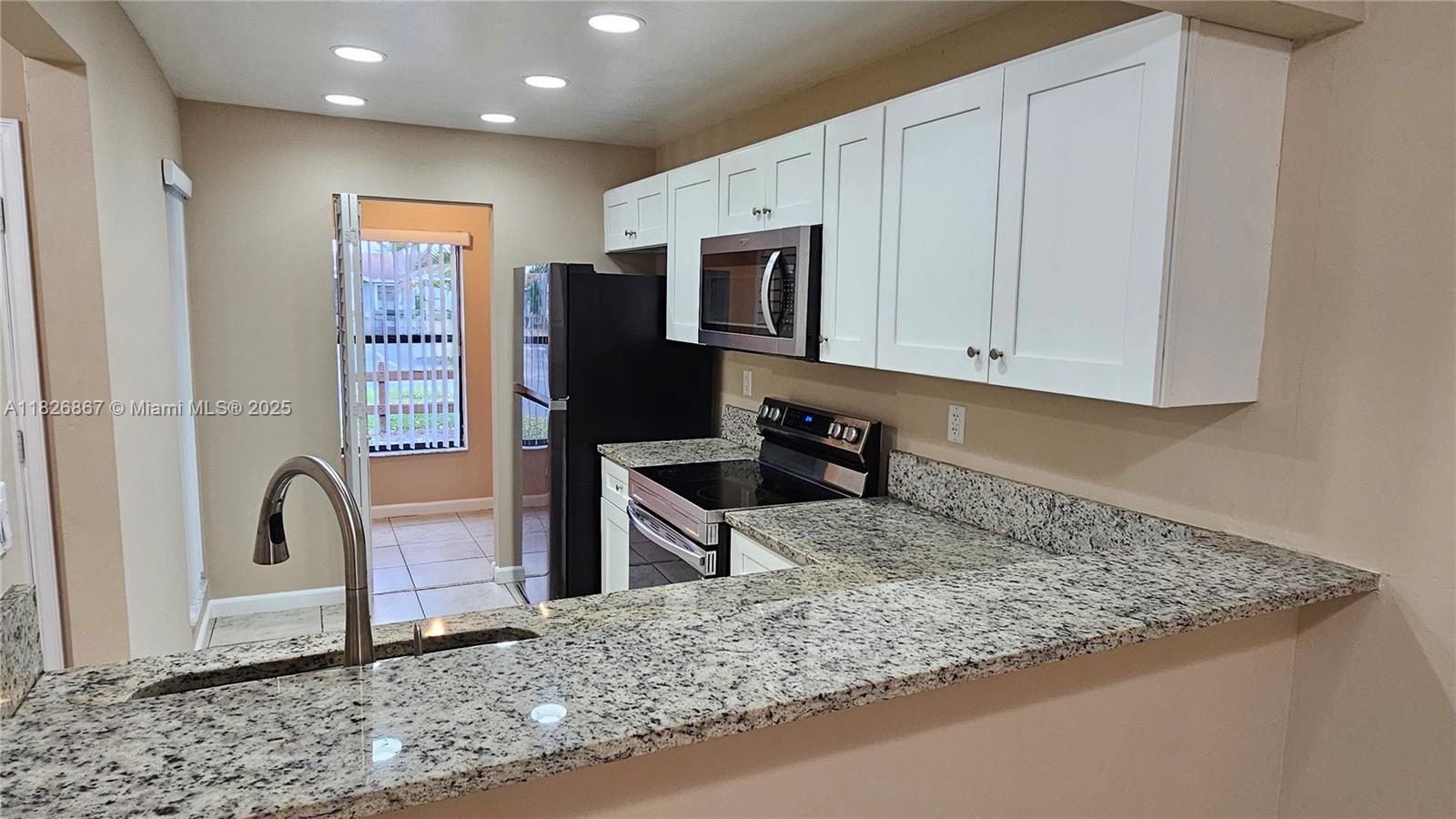 8048 NW 41st Ct 8048