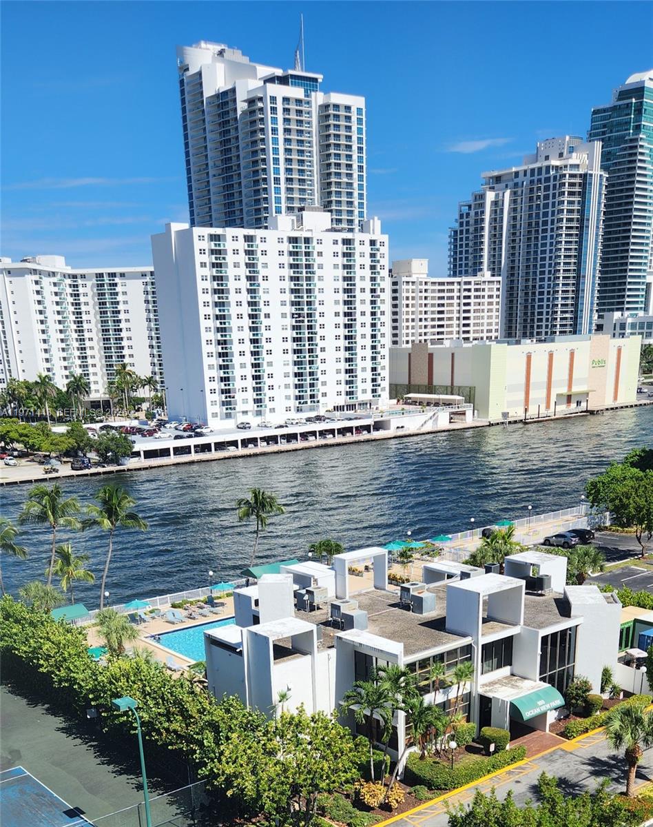 OCEANVIEW PARK CONDO - Residential