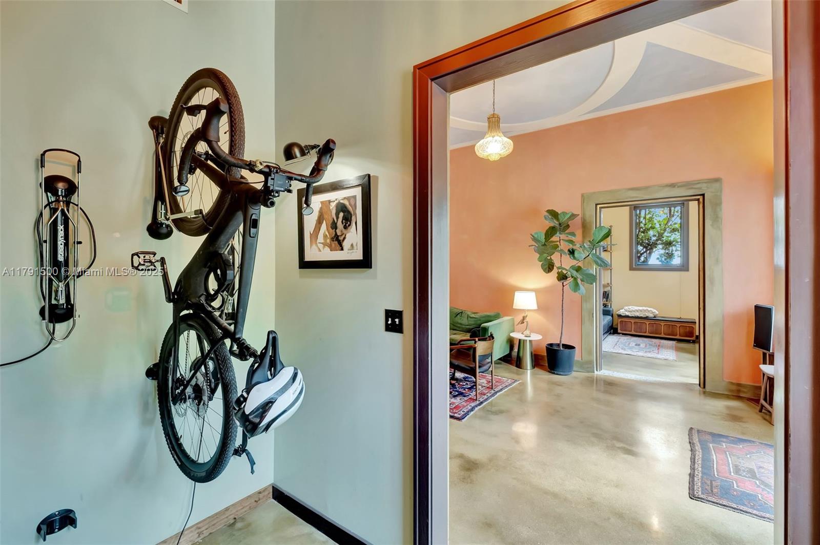 SILVER BLUFF EST SEC C - Residential
