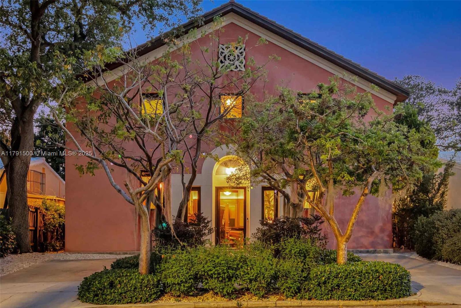 2760 Kirk St, Coconut Grove, Broward County, Florida - 4 Bedrooms  
3 Bathrooms - 
