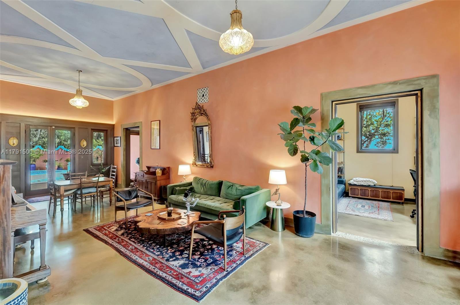 SILVER BLUFF EST SEC C - Residential