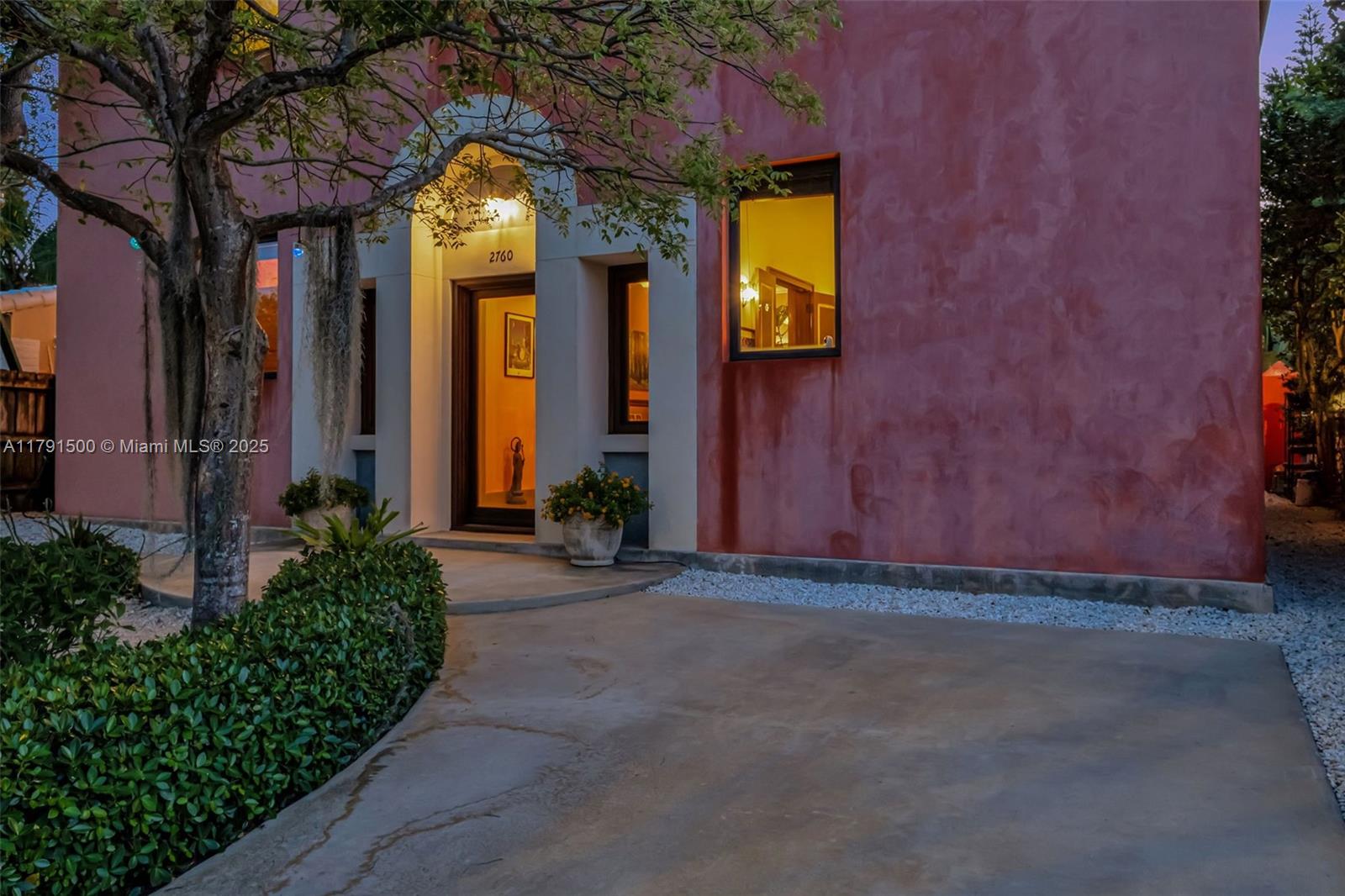 SILVER BLUFF EST SEC C - Residential