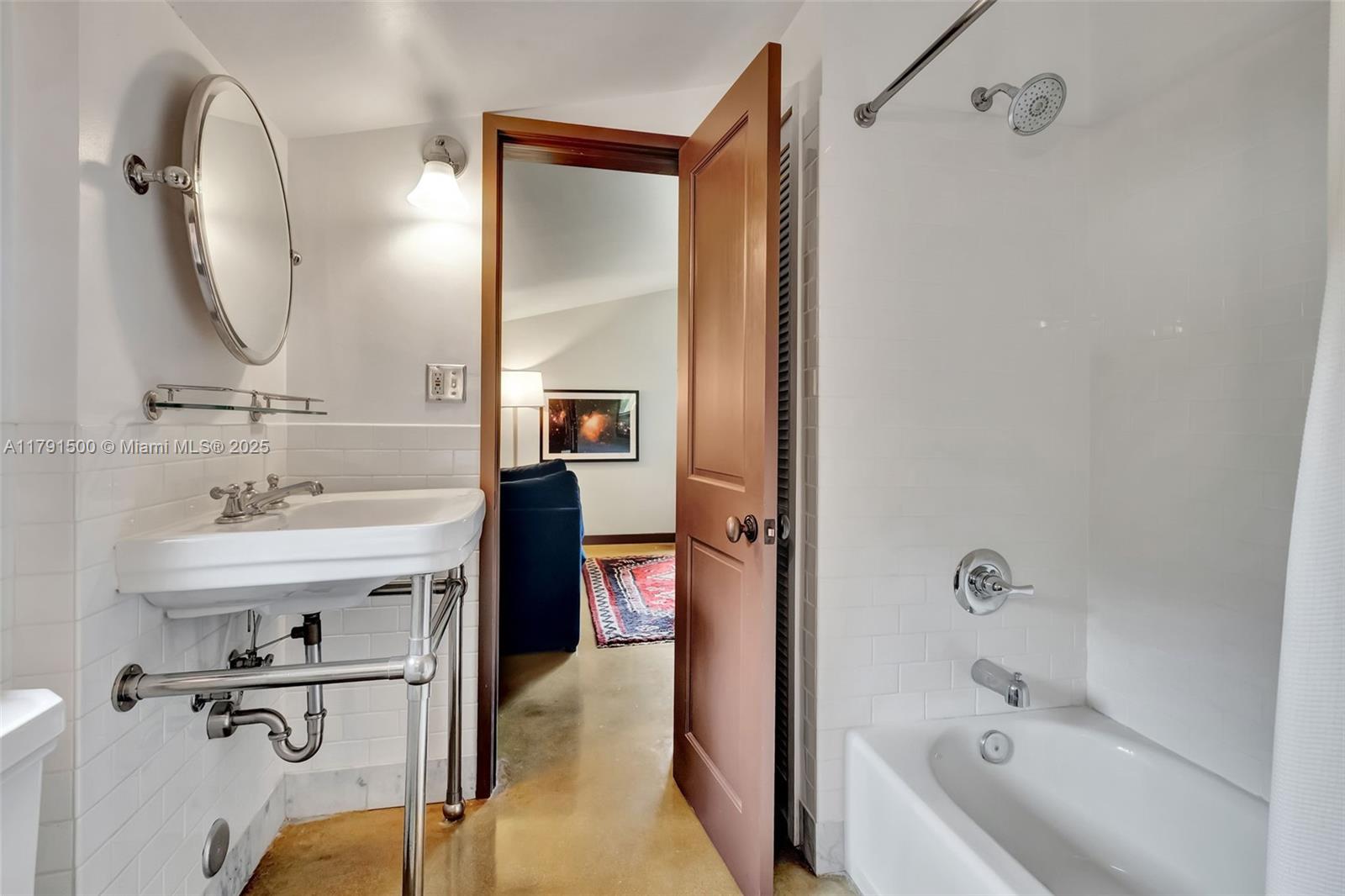SILVER BLUFF EST SEC C - Residential