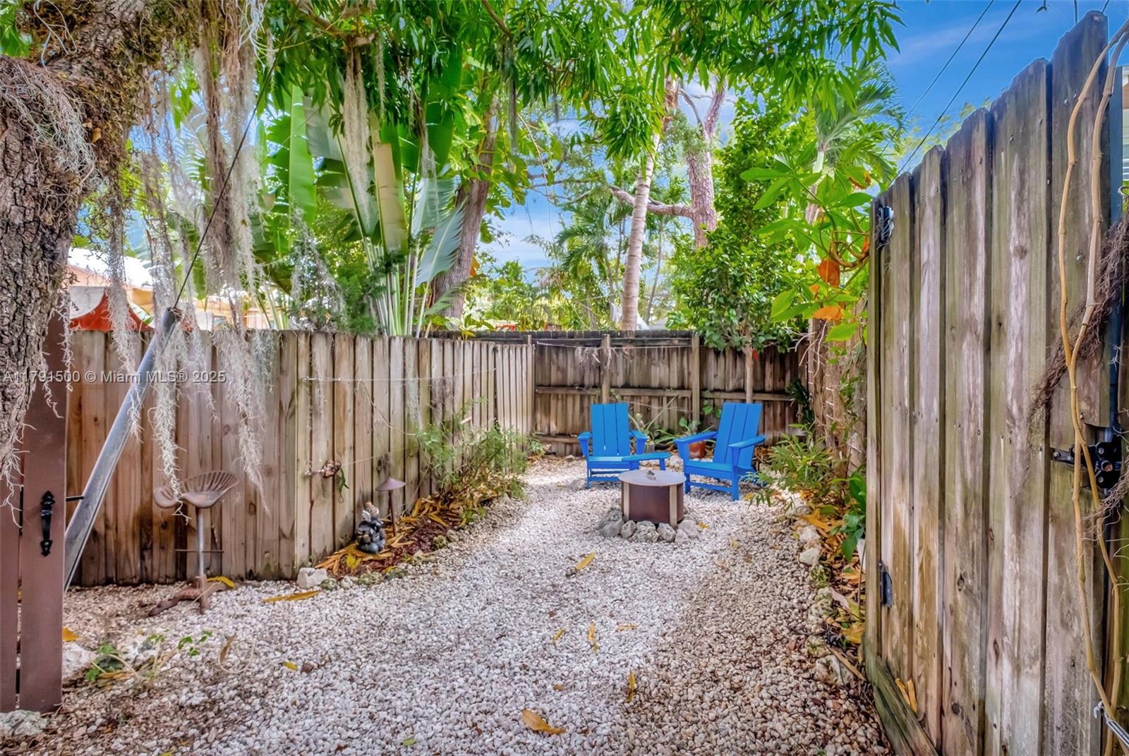 SILVER BLUFF EST SEC C - Residential