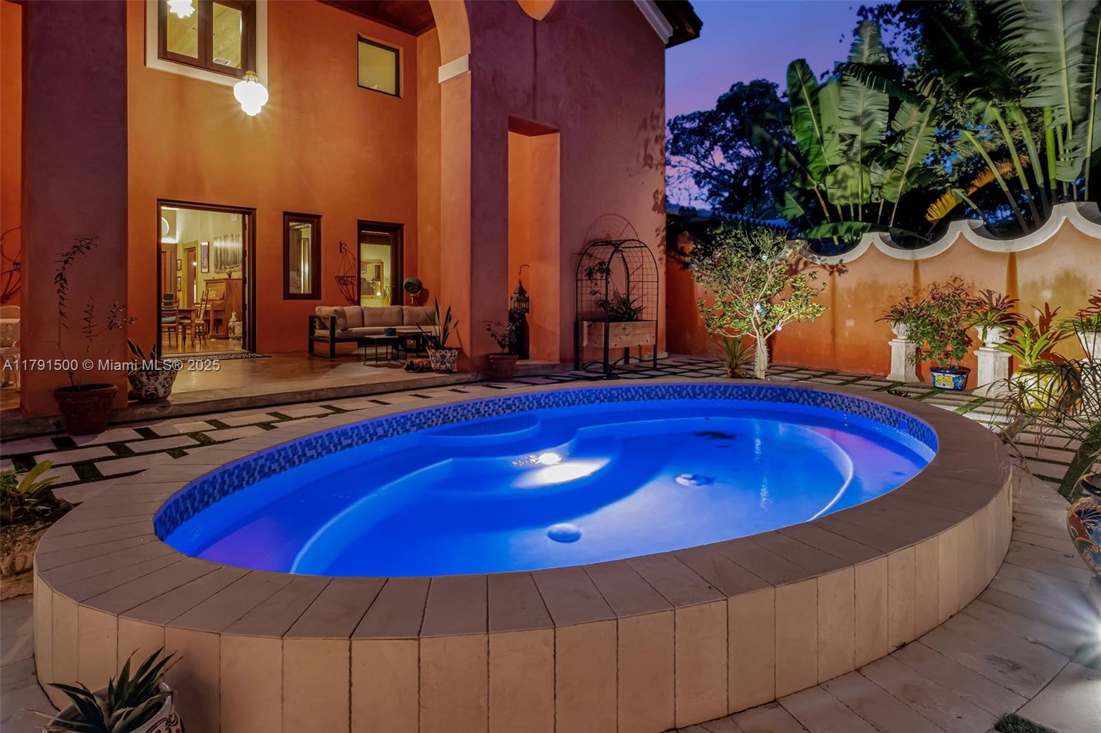 SILVER BLUFF EST SEC C - Residential
