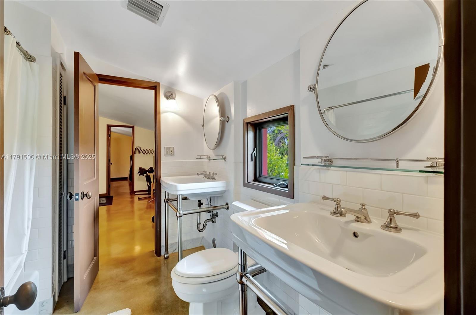 SILVER BLUFF EST SEC C - Residential