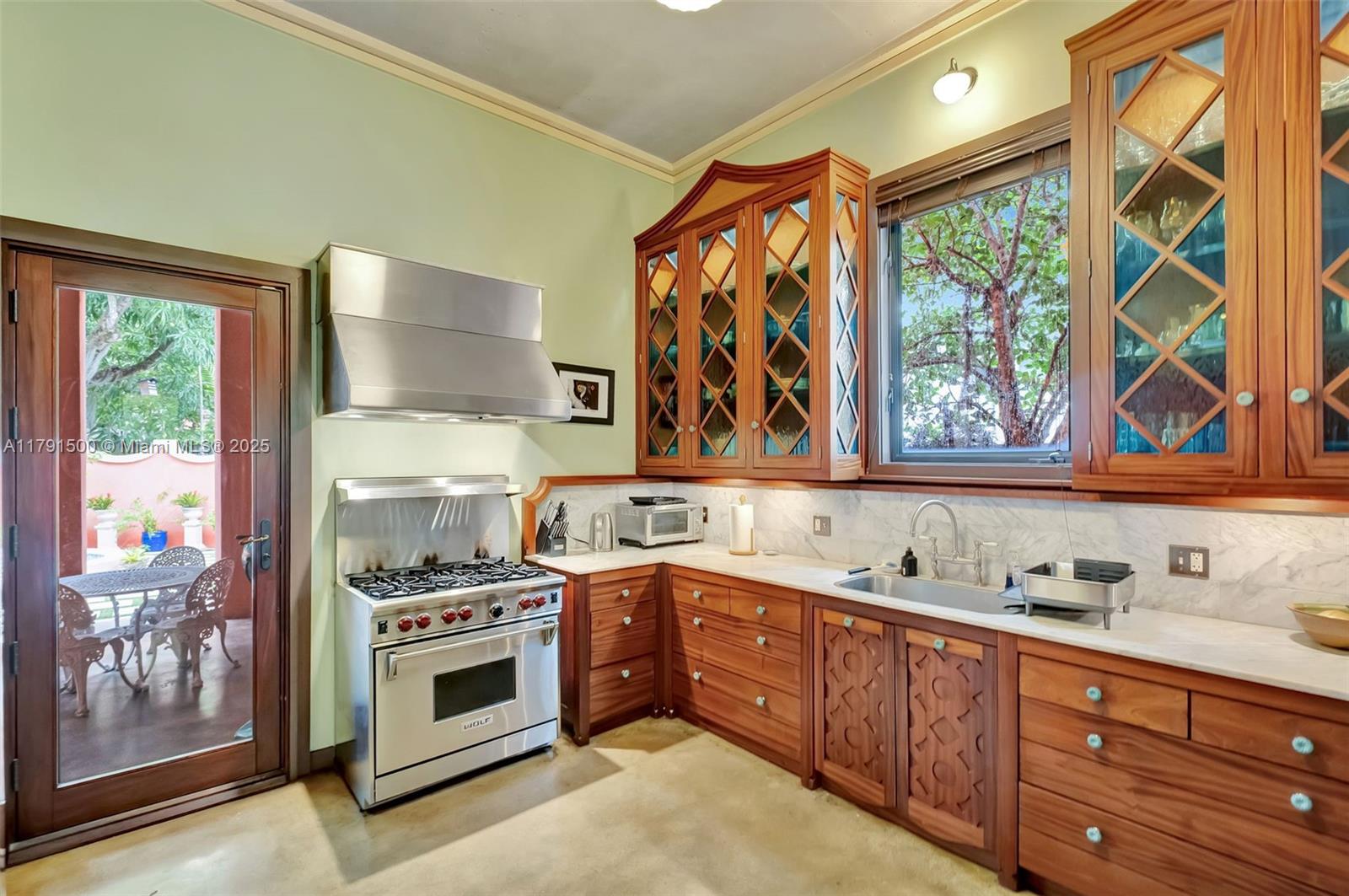 SILVER BLUFF EST SEC C - Residential