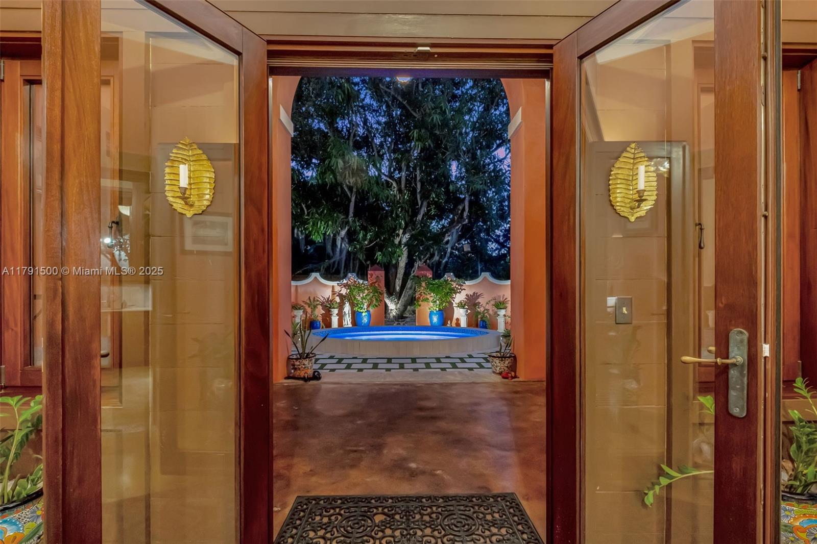 SILVER BLUFF EST SEC C - Residential