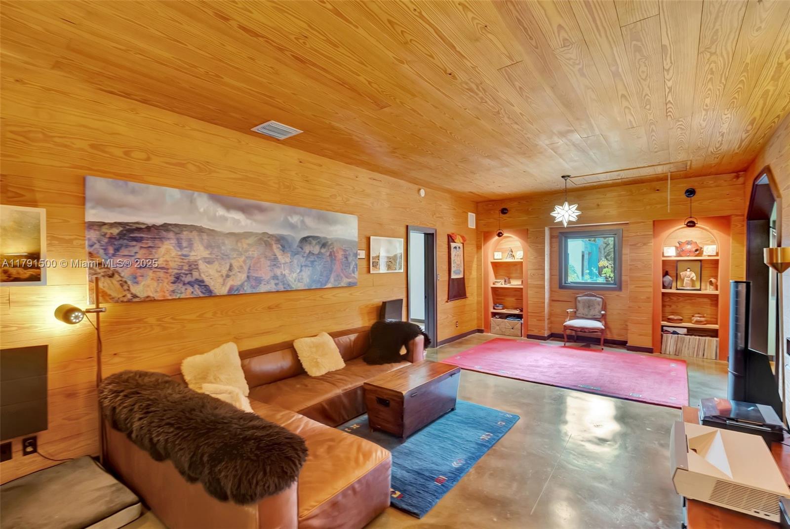 SILVER BLUFF EST SEC C - Residential