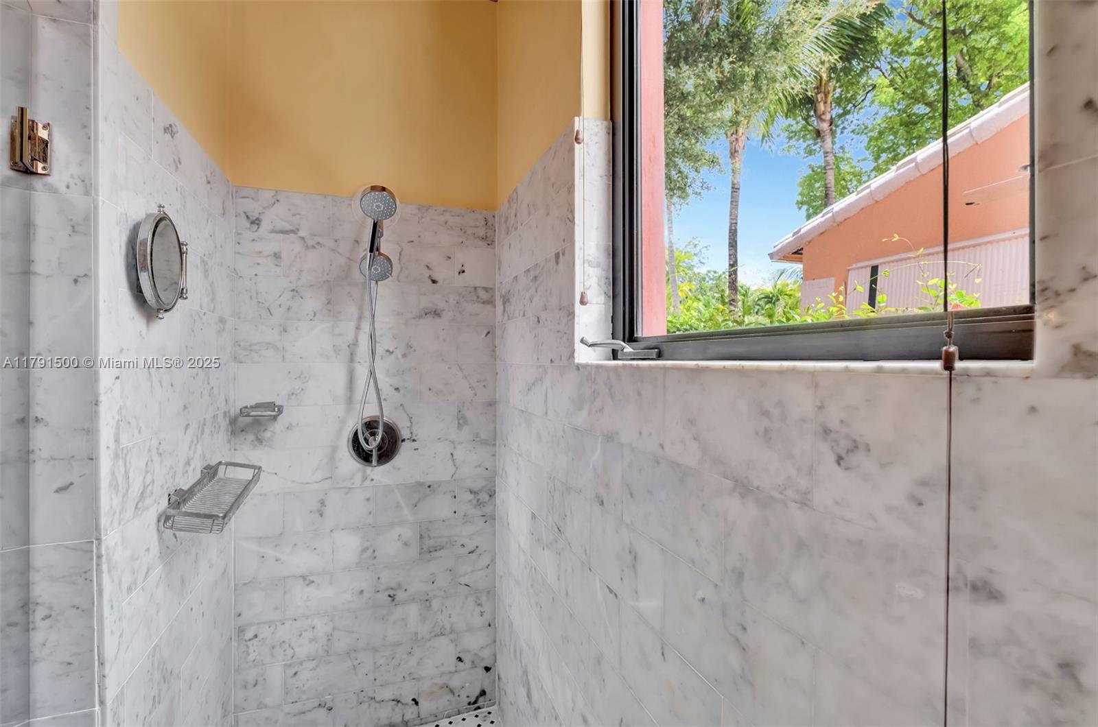 SILVER BLUFF EST SEC C - Residential