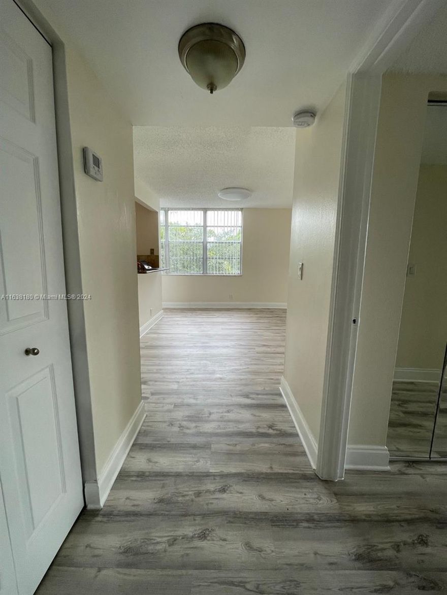 PINE ISLAND RIDGE AT EVERGREEN, THIS INVERSTOR/RESIDENT UNIT HAS ALL THE AMENITIES ONE MAY WANT. LOCATED ON A GOLF COMMNITY WITH LOCAL POOL, COMMUNITY POOL, BICYCLE AND JOGGING PATHS, PICK-NIK AREAS, TENNIS, PICKLEBALL, BASEBALL CAGE, LIBRARY, GYM, SAUNA, A FORMAL RESTAURANT AND A SPORSTS BAR, GOLF PRO SHOP, THEATER, WONDEFUL CLUB HOUSE WITH DOOR MAN AND OTHER AMENITIES, DESIGNATED PARKING PLUS PLENTY OF EXTRA PARKING, IT CAN BE RENTED ONLY AFTER 2 YEARS OF OWNERSHIP, THIS CORNER UNIT IS VERY BRIGHT AND LOCATED AT TOP FLOOR, TILE AND WOOD (MODERN PVC DURABLE) THROW-OUT,  SEE BROKER REMARKS FOR MORE DETAILS ON ACTUAL TENANCY.