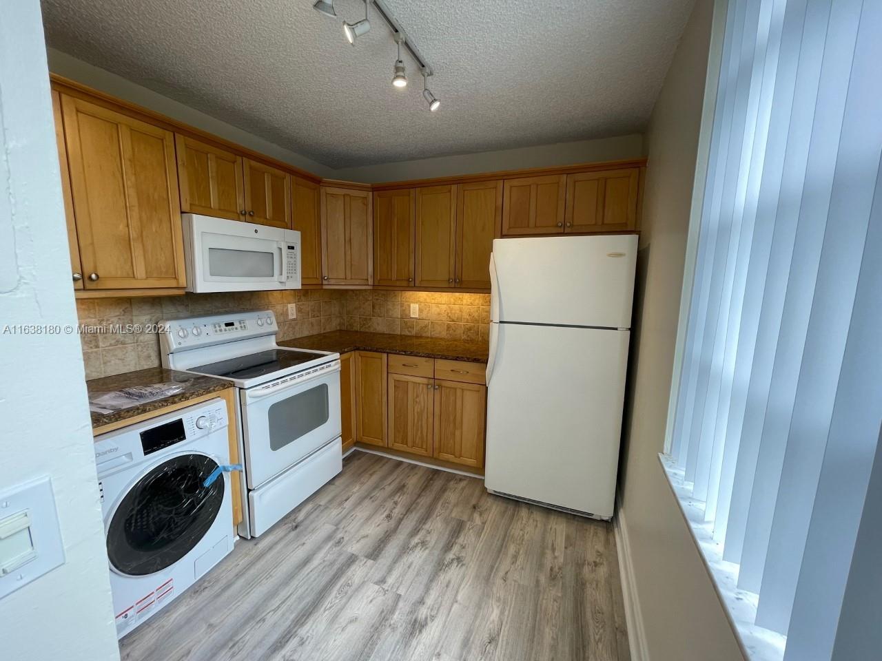 ORCHID TREE CONDO ONE - Residential