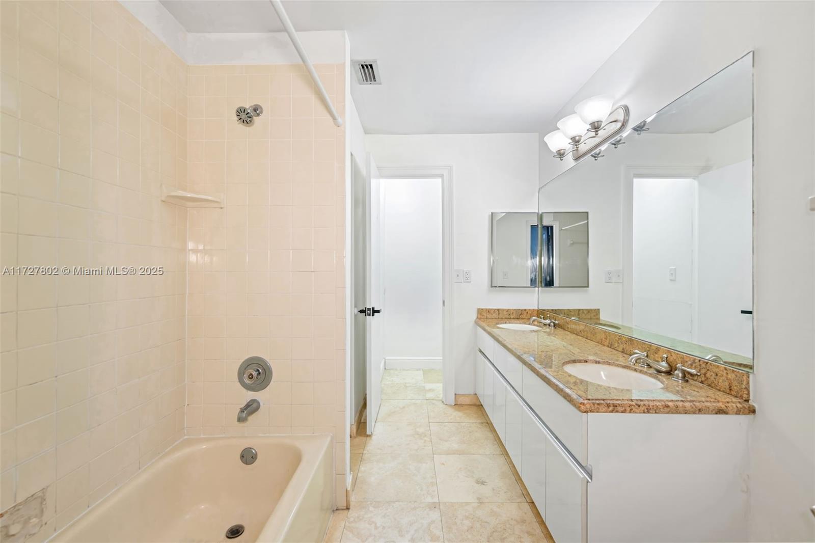 JACARANDA LAKES SECTION T - Residential
