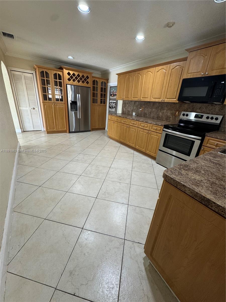 ANDREWS PARK ADDN - Residential Lease