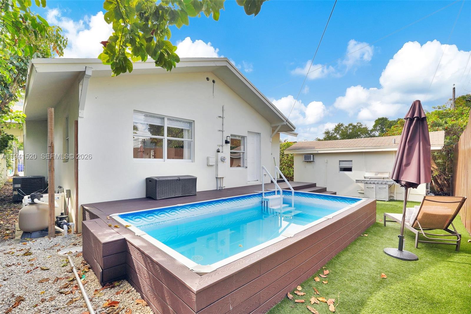 SHADOWLAWN EXTENSION SUB - Residential Lease