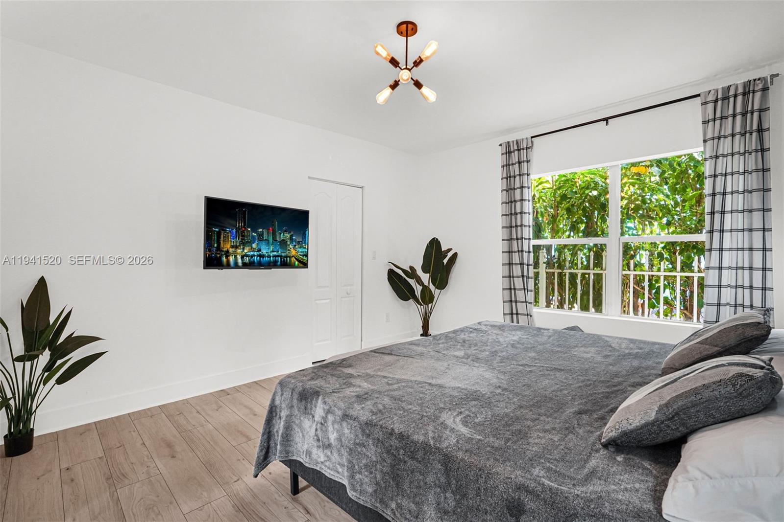 SHADOWLAWN EXTENSION SUB - Residential Lease