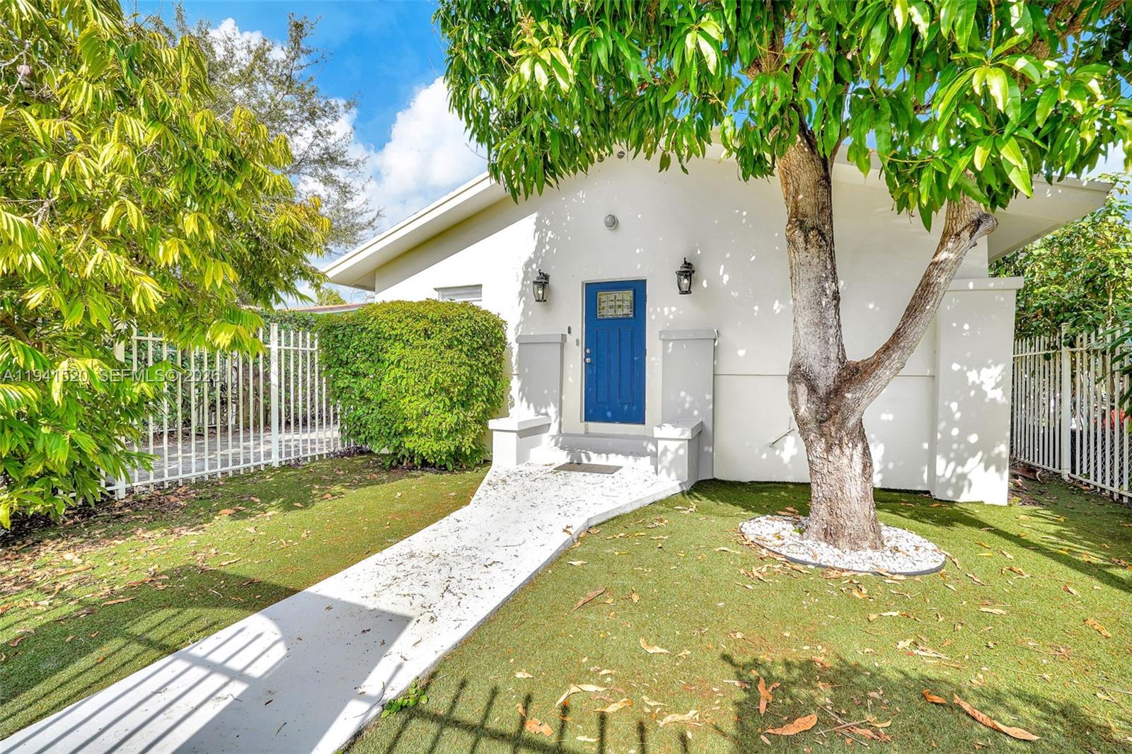 SHADOWLAWN EXTENSION SUB - Residential Lease