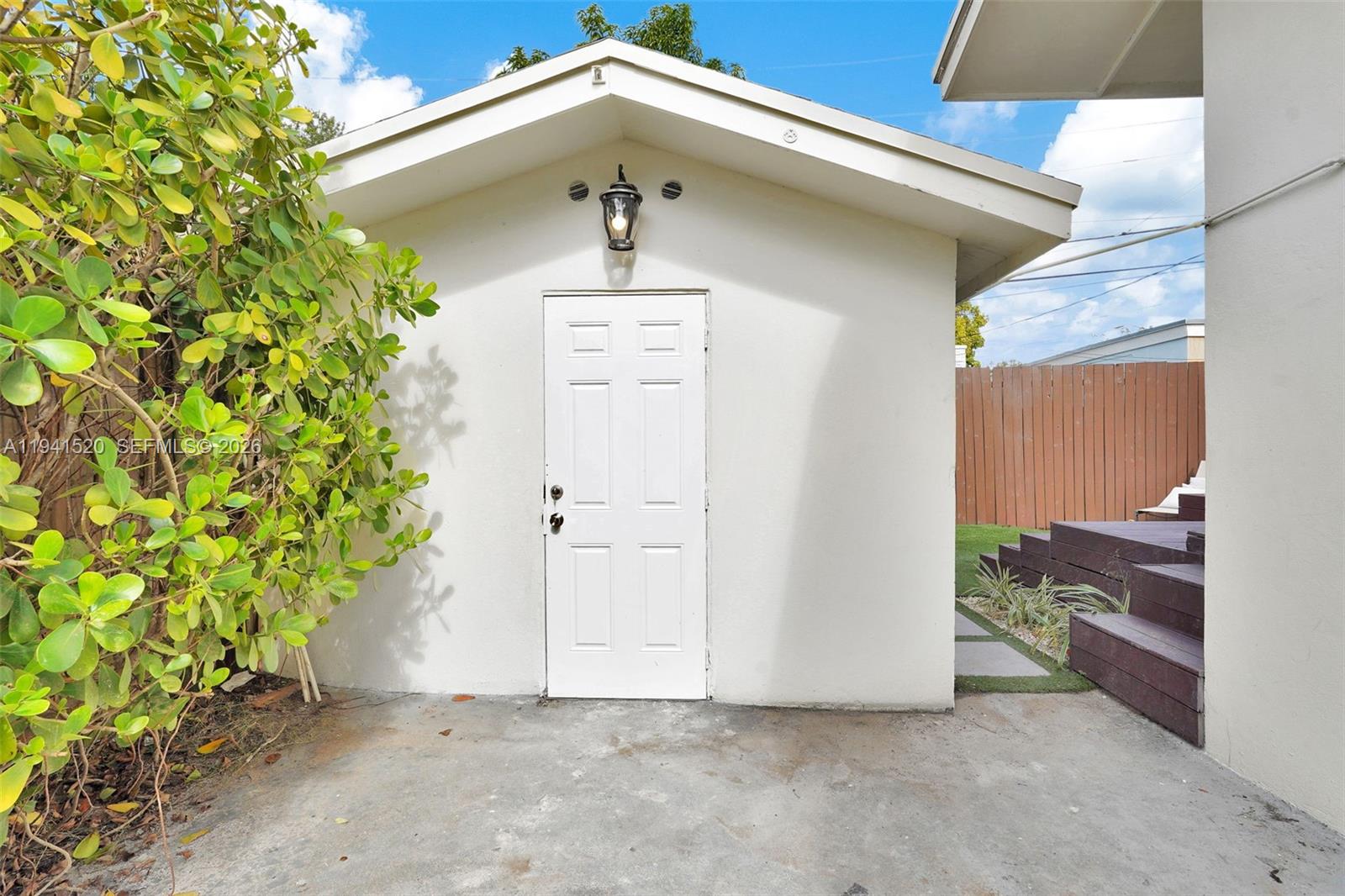 SHADOWLAWN EXTENSION SUB - Residential Lease