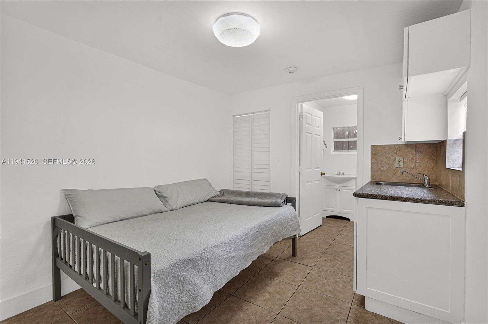 SHADOWLAWN EXTENSION SUB - Residential Lease