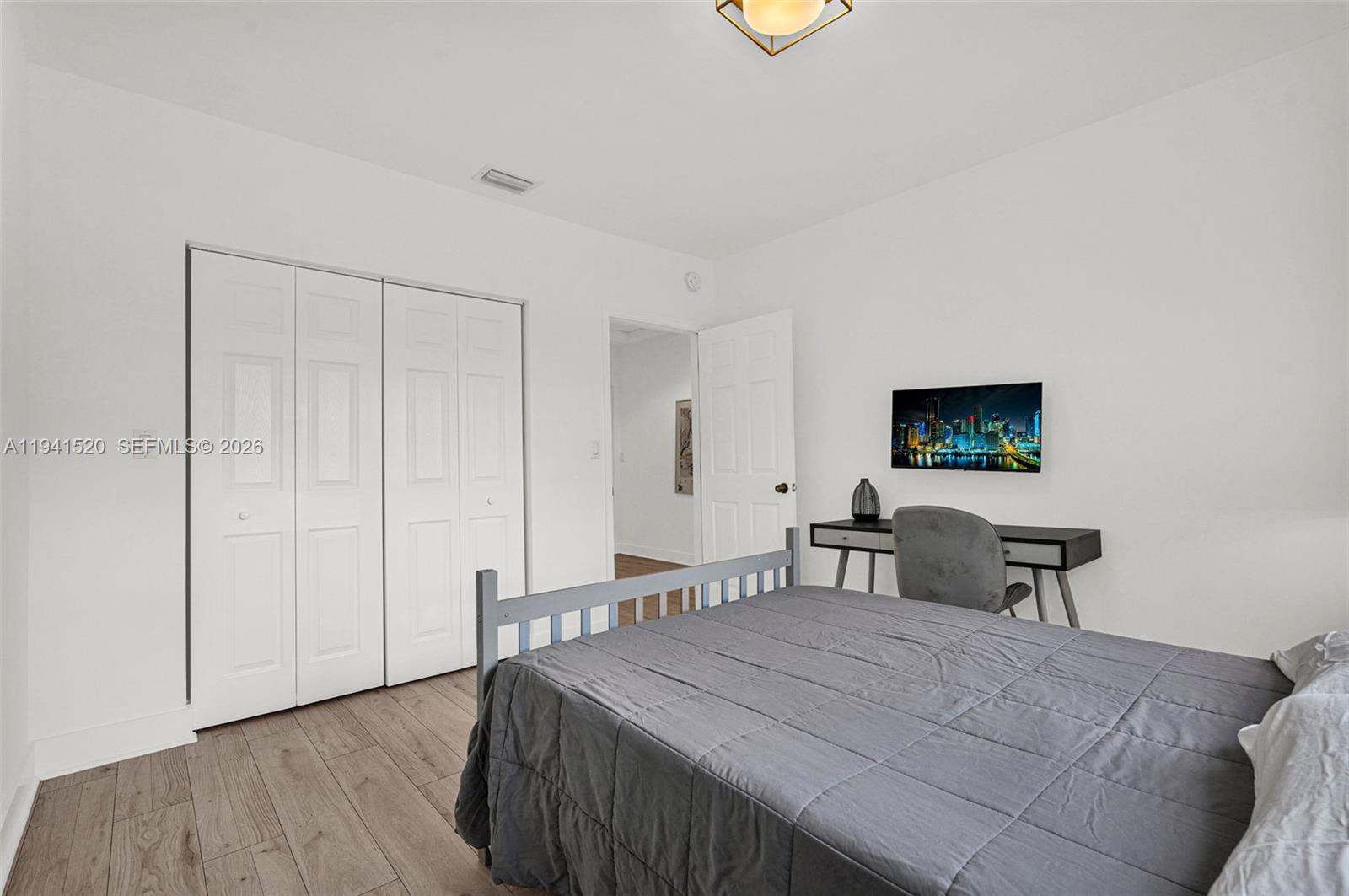 SHADOWLAWN EXTENSION SUB - Residential Lease