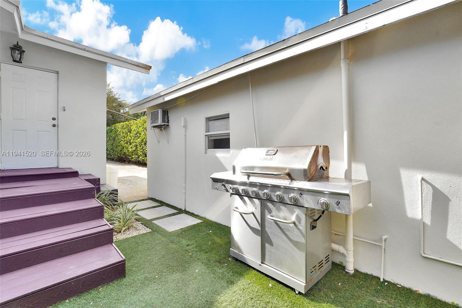 SHADOWLAWN EXTENSION SUB - Residential Lease