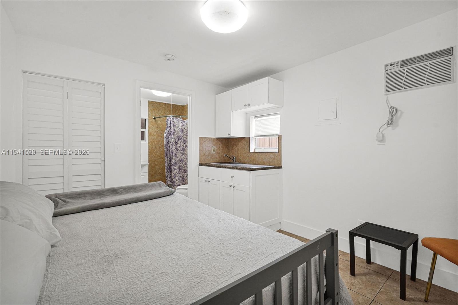 SHADOWLAWN EXTENSION SUB - Residential Lease