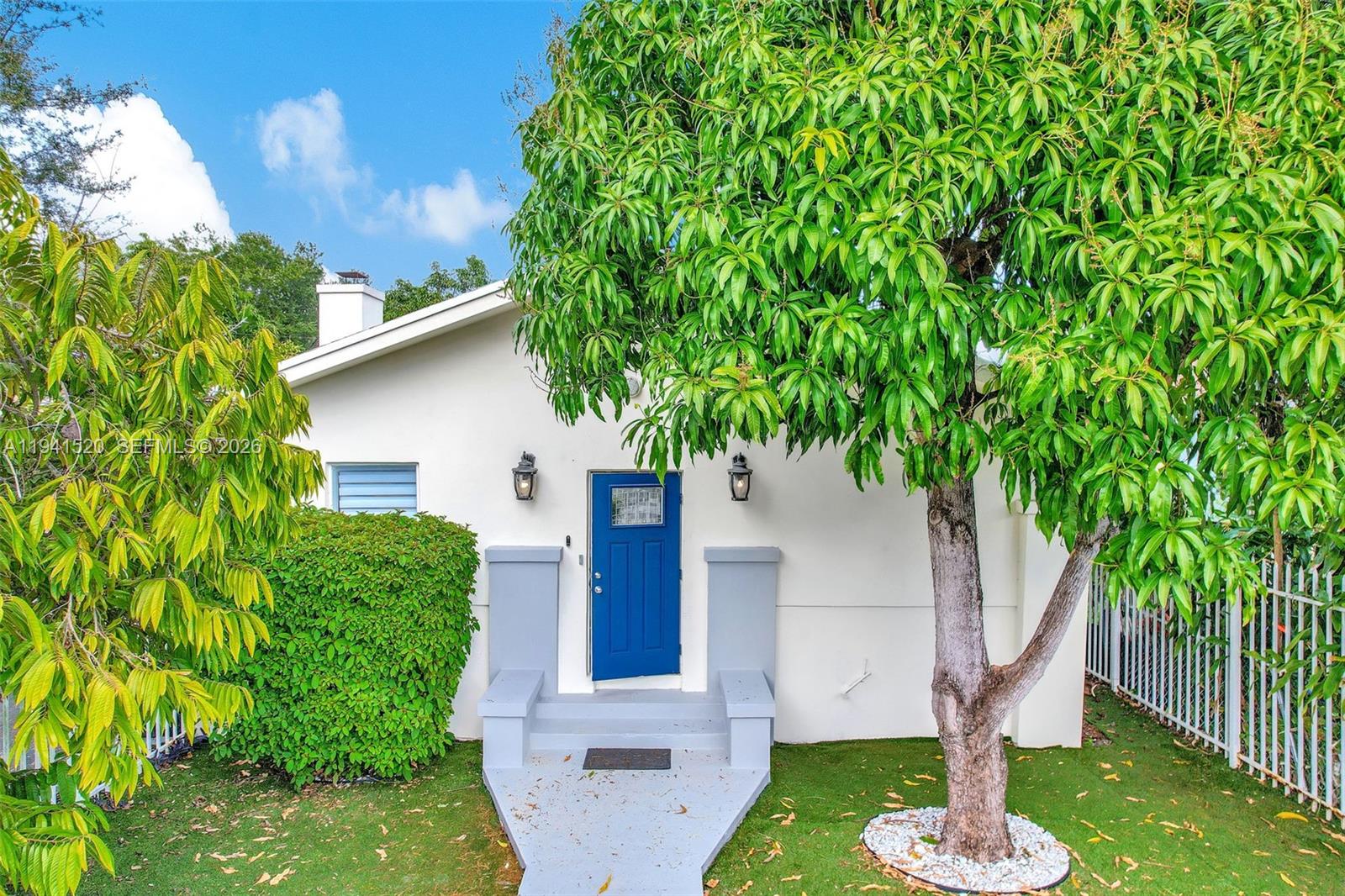 SHADOWLAWN EXTENSION SUB - Residential Lease