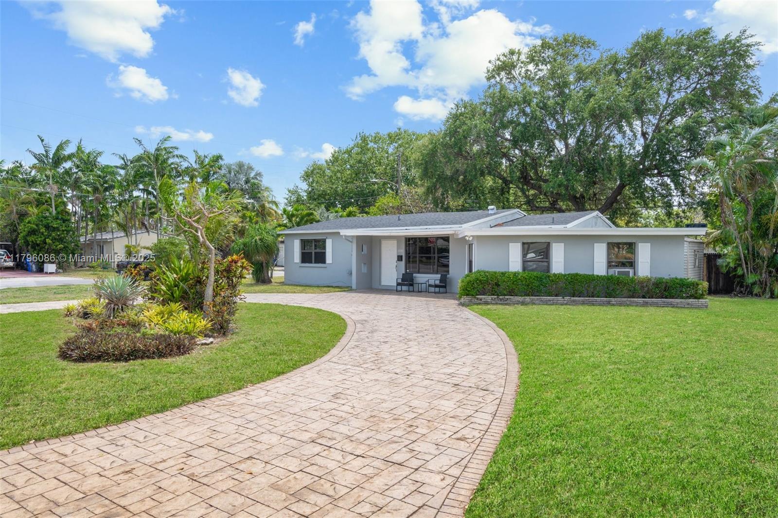 Property for Sale at 1100 N 31st Ct, Hollywood, Broward County, Florida - Bedrooms: 3 
Bathrooms: 2  - $575,000
