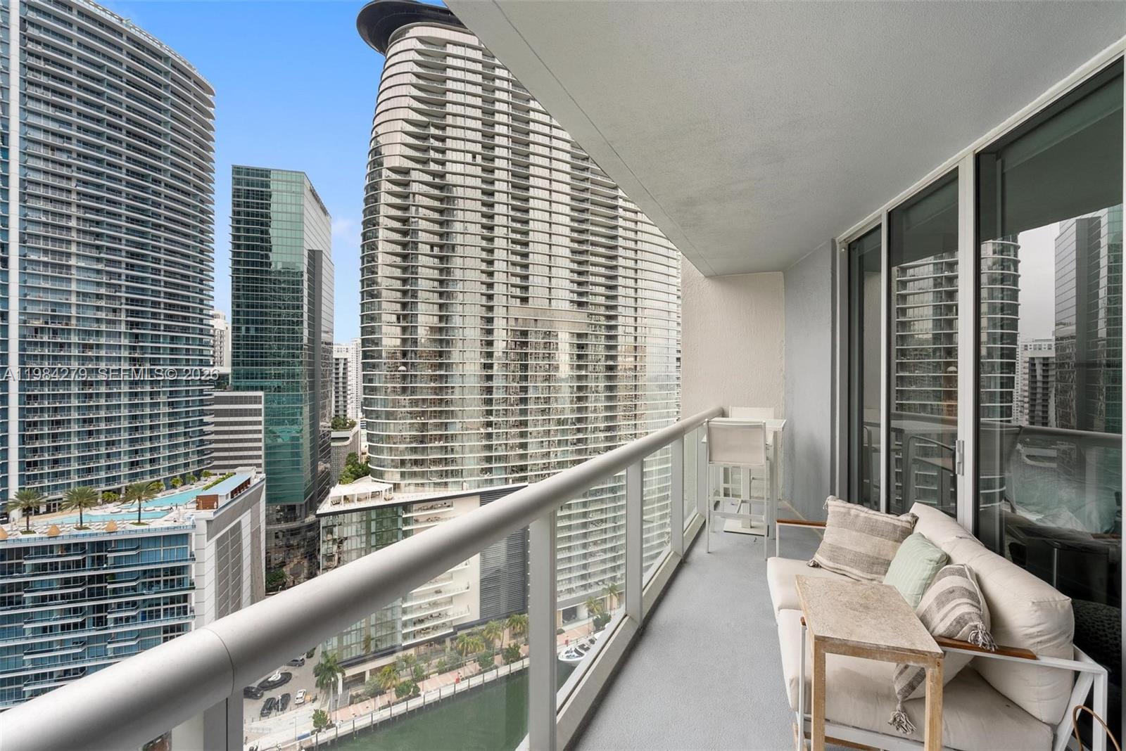 ICONBRICKELL CONDO NO 1 - Residential Lease