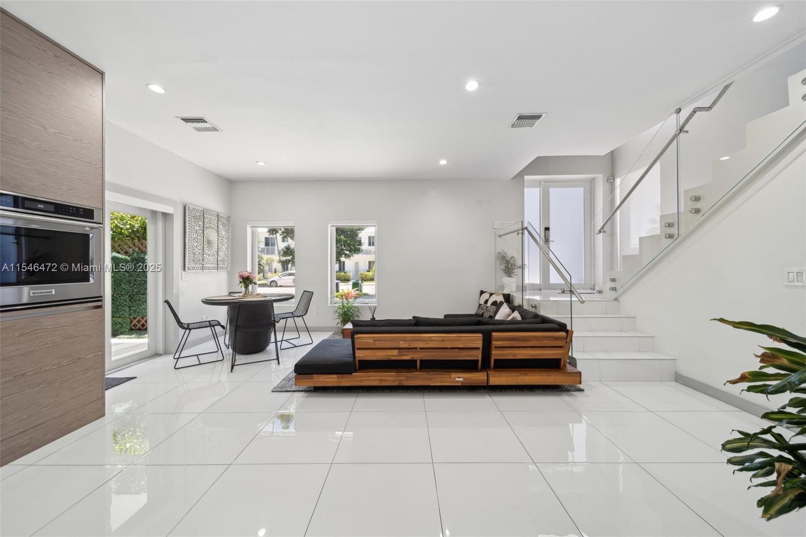 BILTMORE PK - Residential
