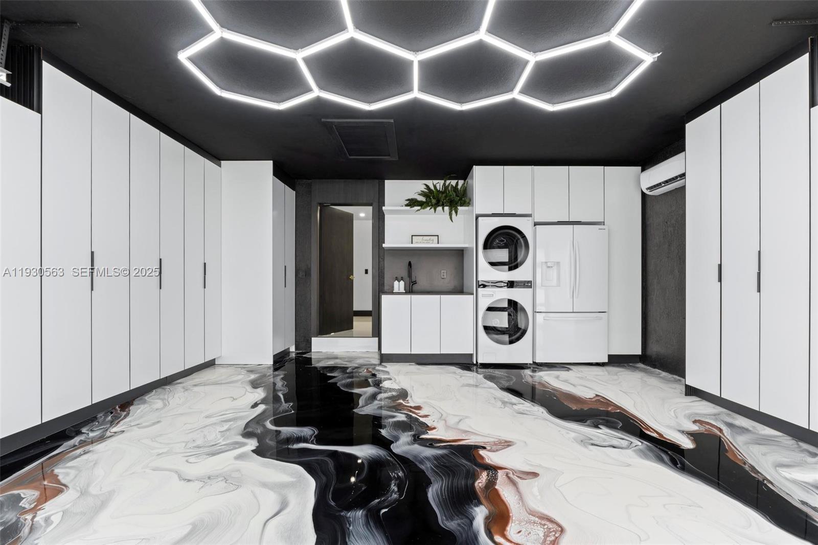 CENTURY GARDENS - Residential