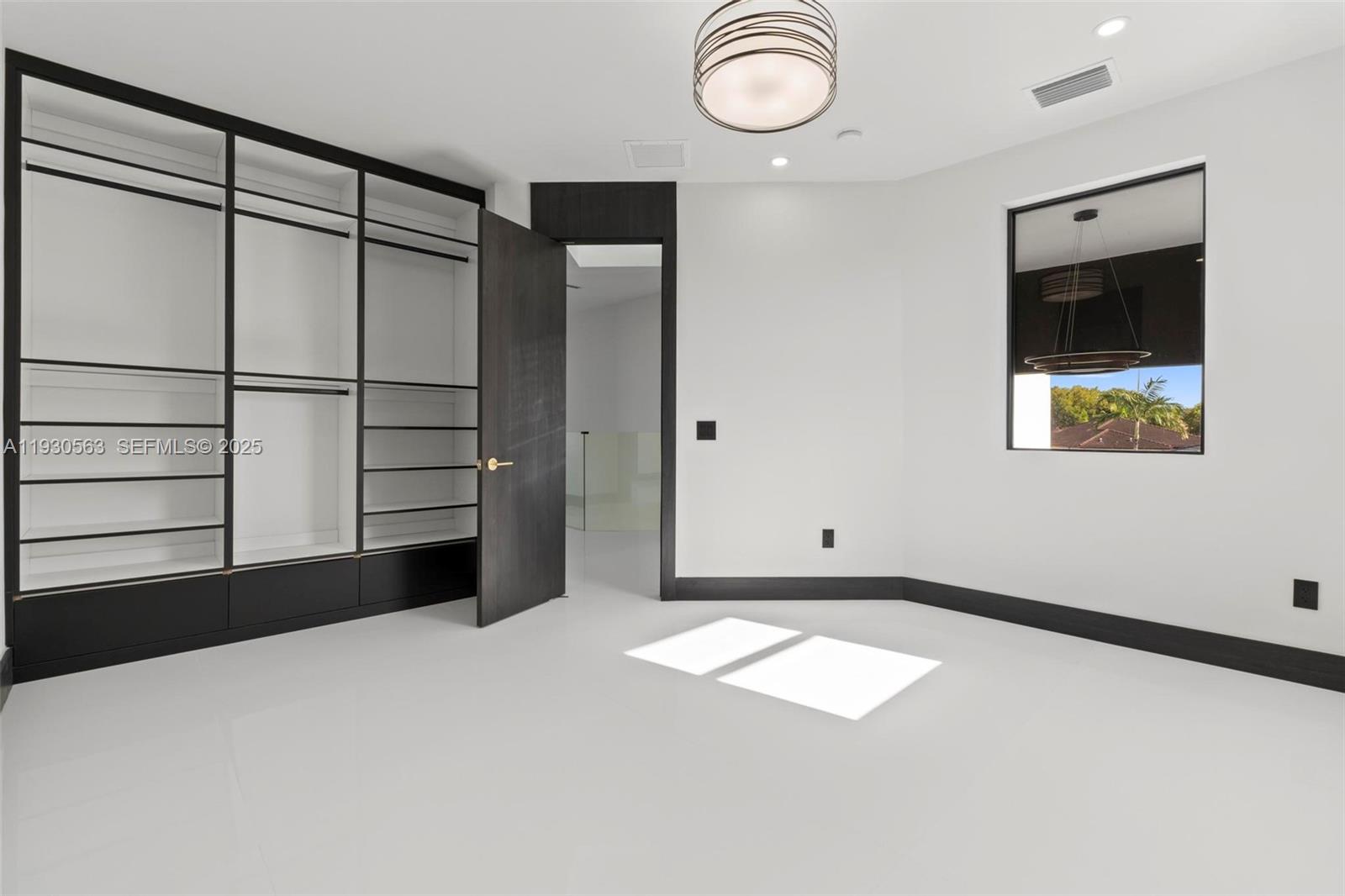 CENTURY GARDENS - Residential