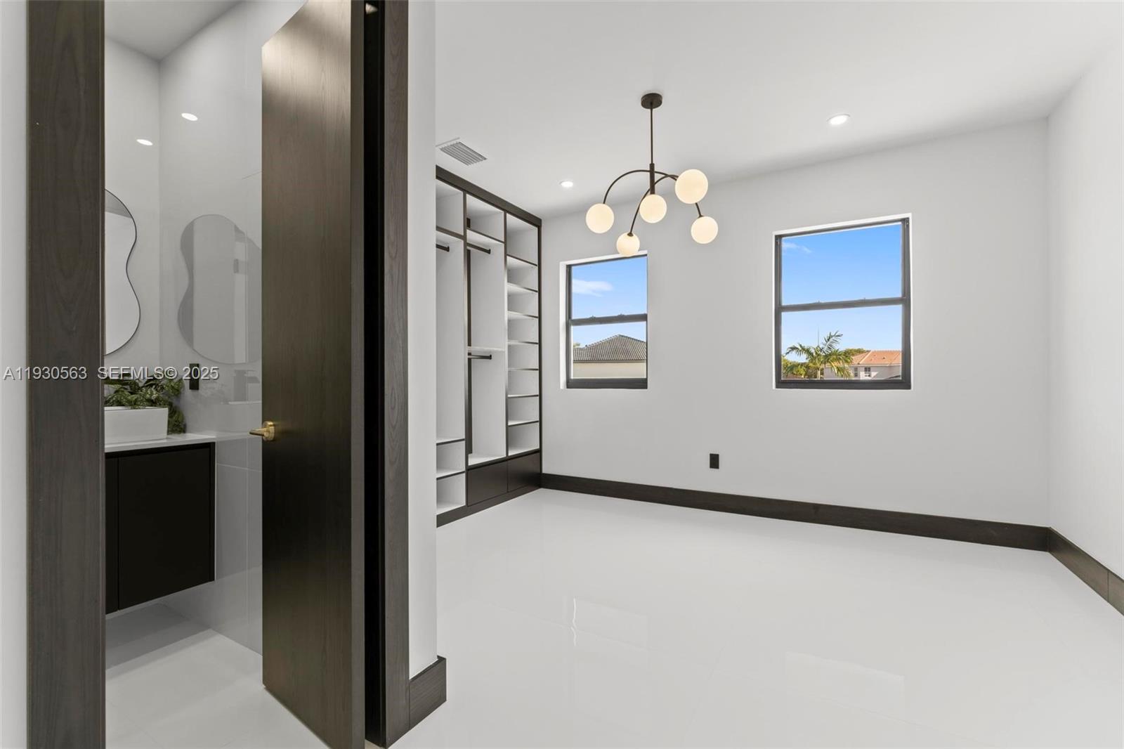 CENTURY GARDENS - Residential