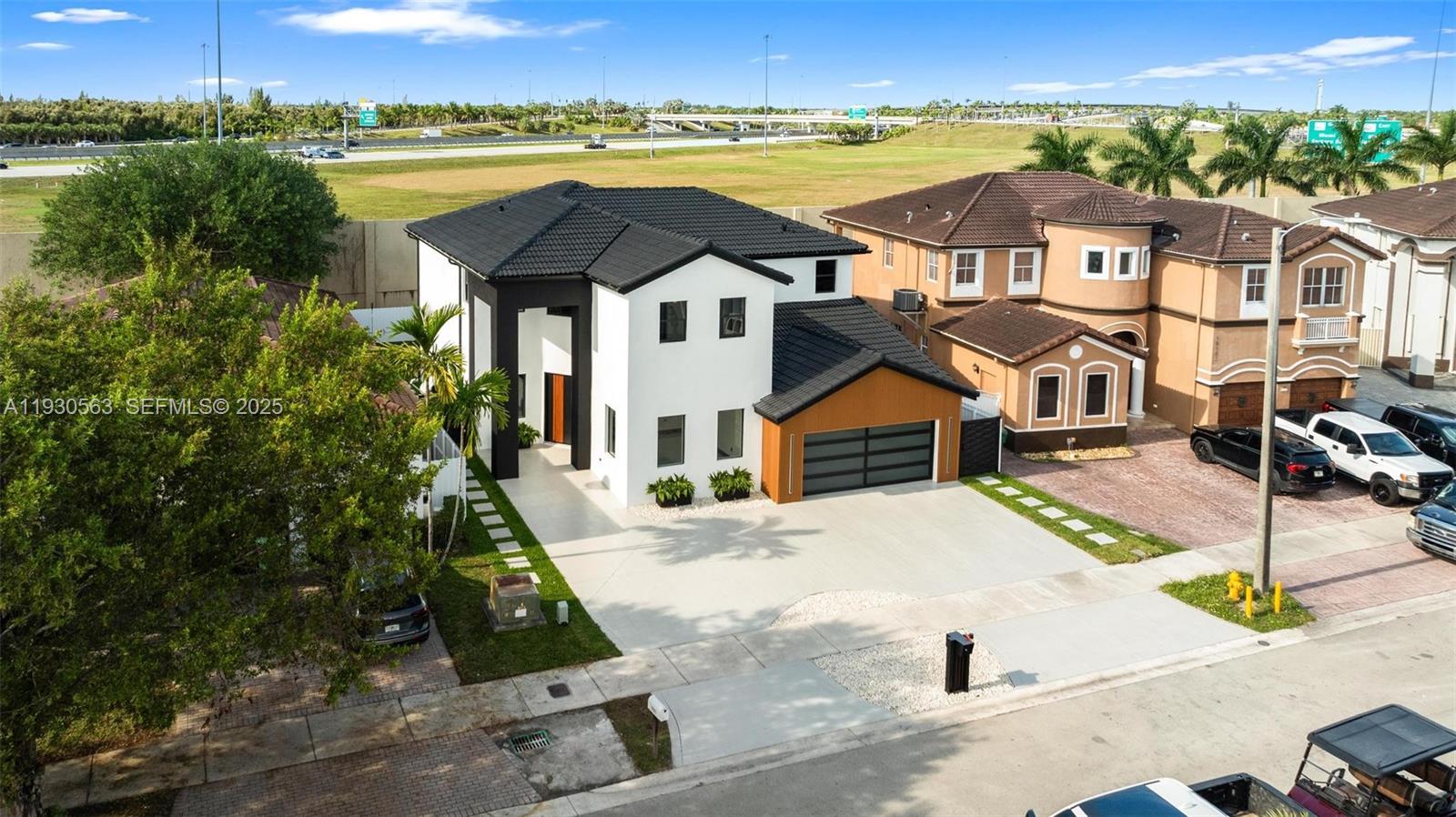 CENTURY GARDENS - Residential