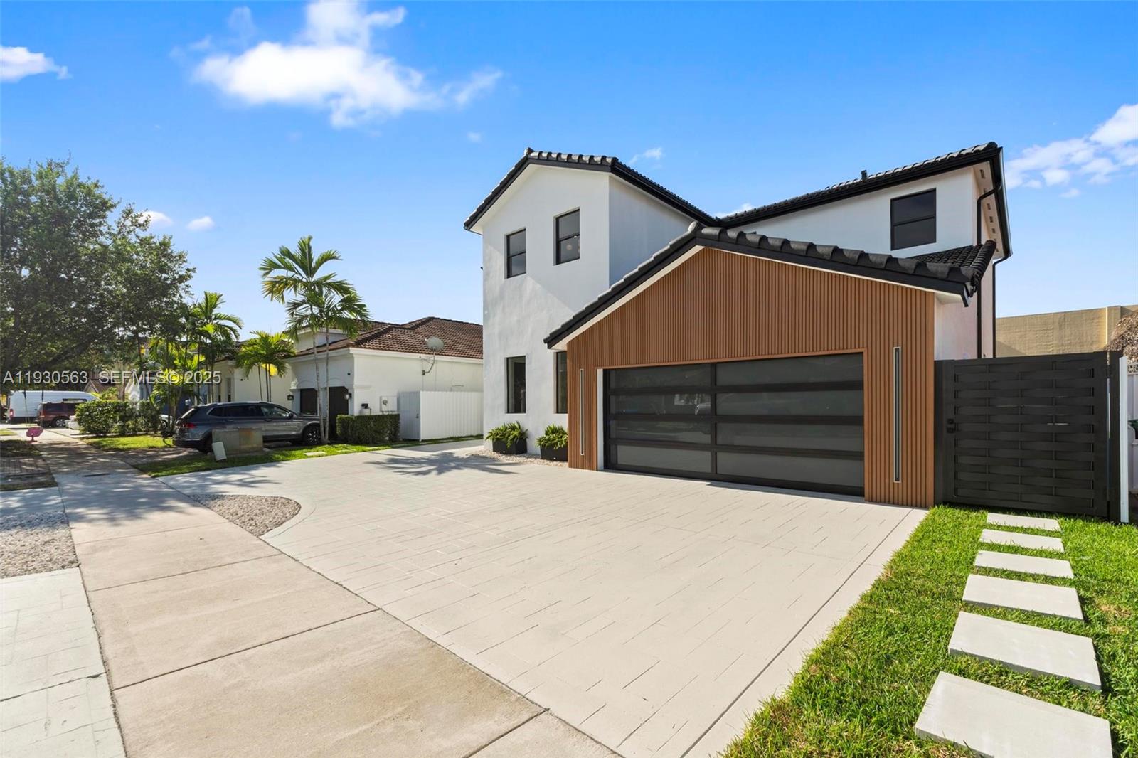 CENTURY GARDENS - Residential