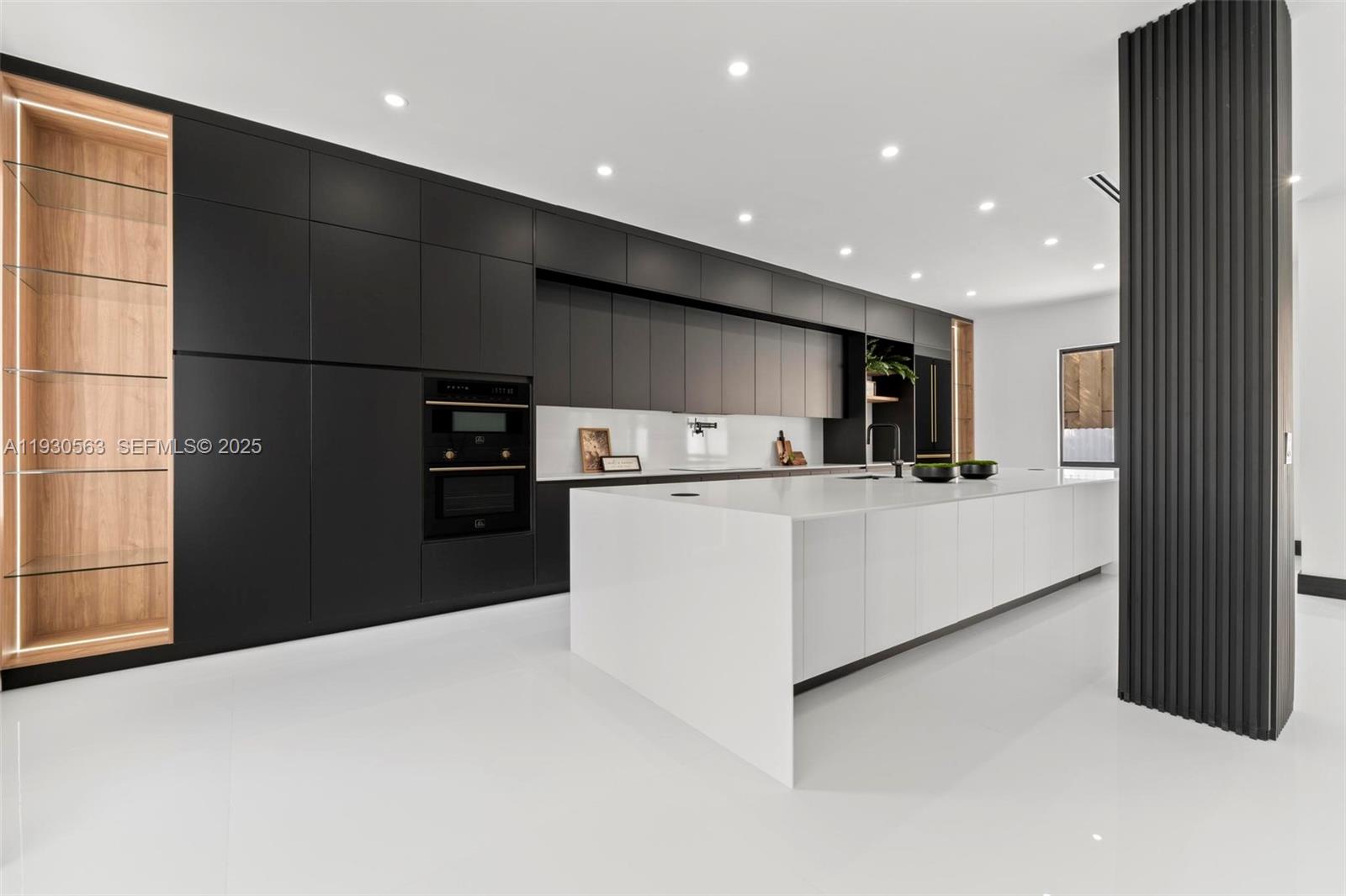 CENTURY GARDENS - Residential