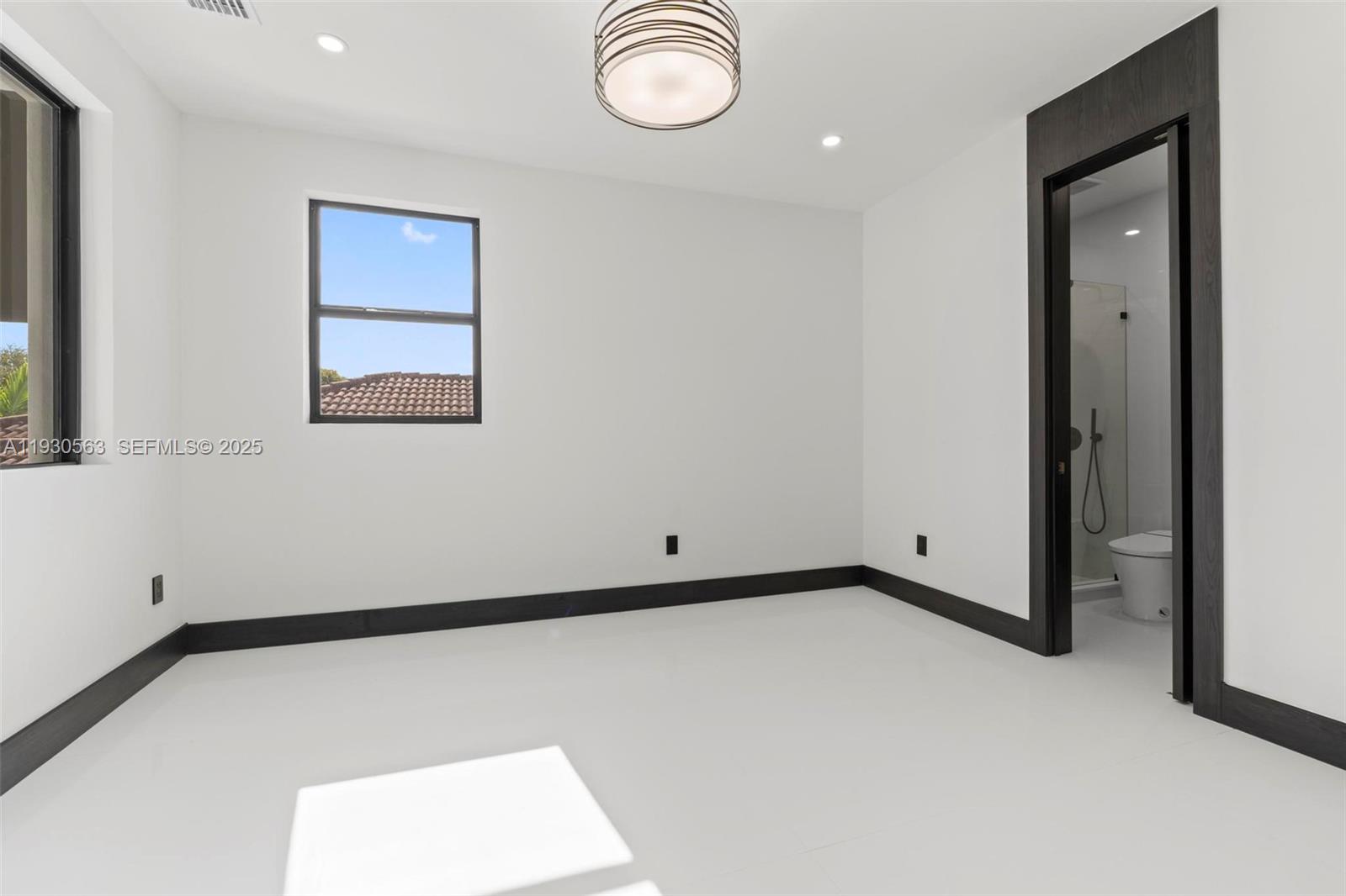 CENTURY GARDENS - Residential